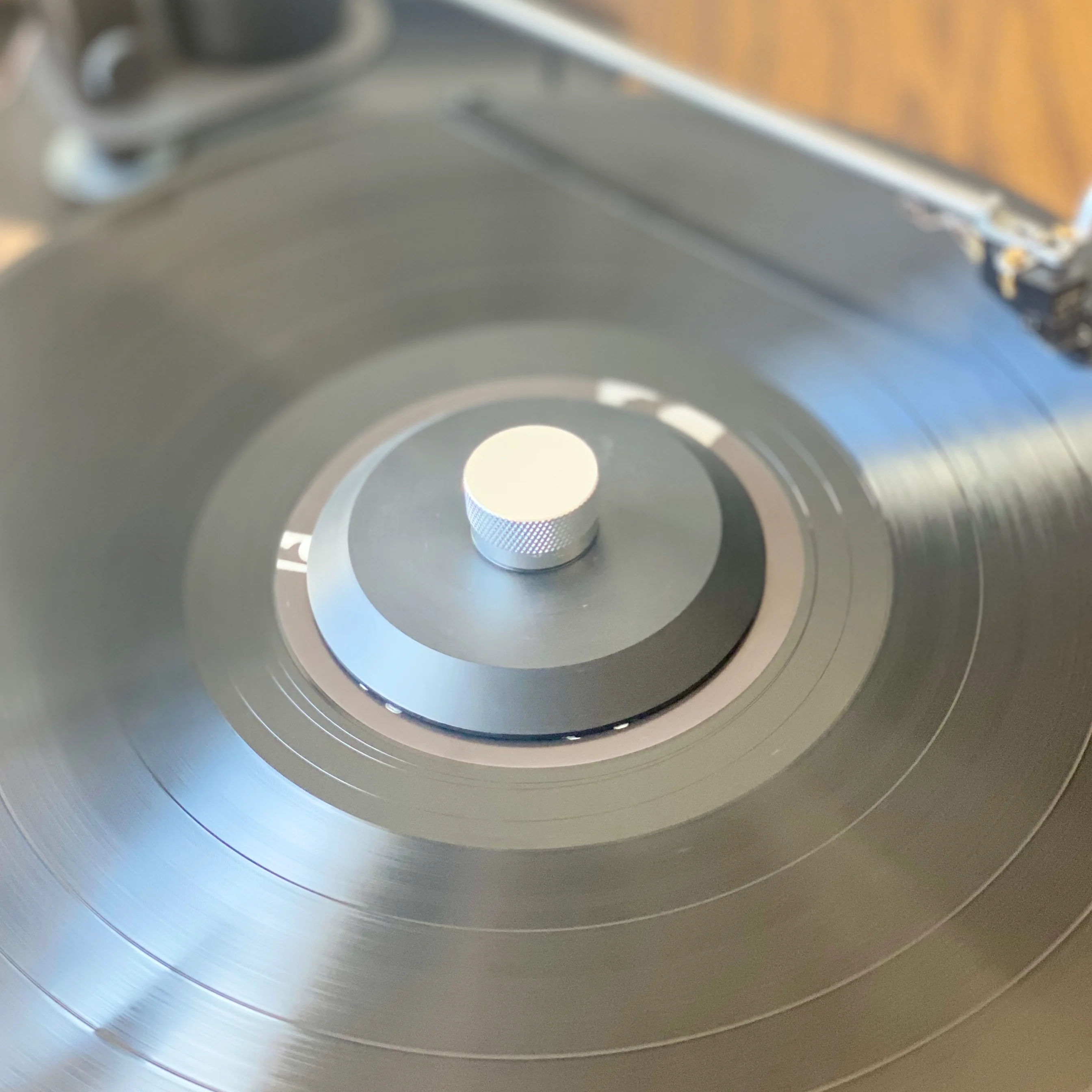Record Clamp Black for Vinyl Records - Image 5