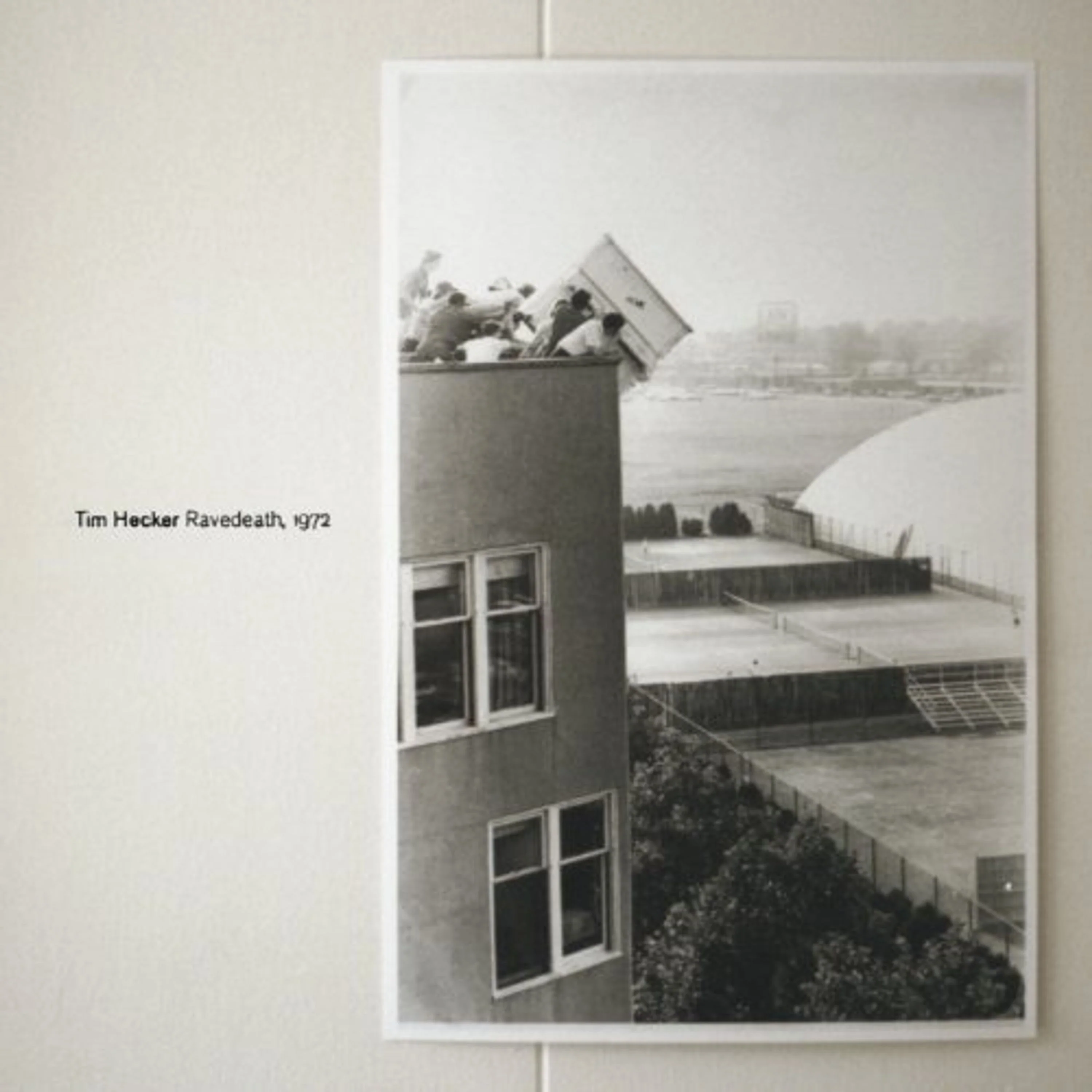 Tim Hecker – Ravedeath, 1972 (2xLP) - Image 2